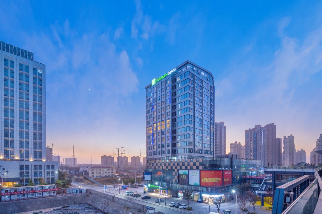 南昌西站智选假日酒店酒店环境图