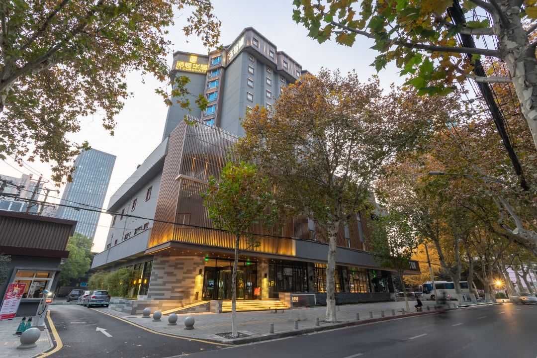 丽顿华居酒店(武汉汉口江滩解放公园路店)酒店环境图