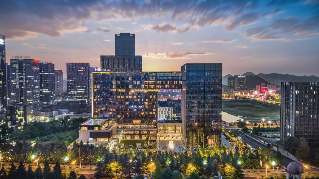 贵阳东景希尔顿酒店酒店环境图
