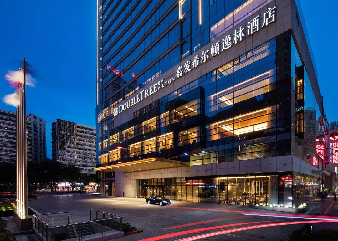 重庆嘉发希尔顿逸林酒店酒店环境图