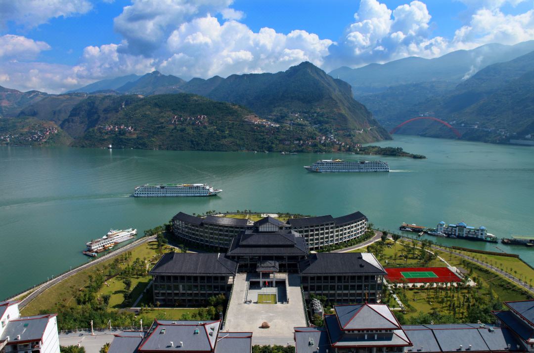 巫山江山红叶两江假日酒店酒店环境图