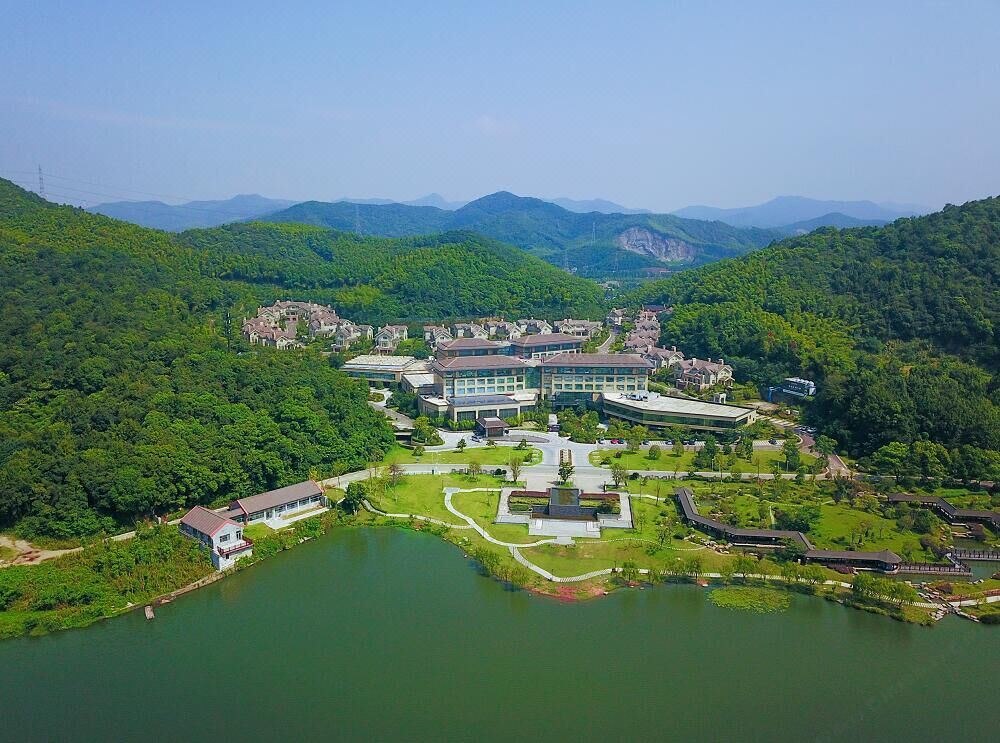 宁波富邦荪湖山庄酒店环境图