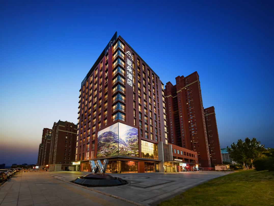沈阳南站全运路亚朵酒店酒店环境图