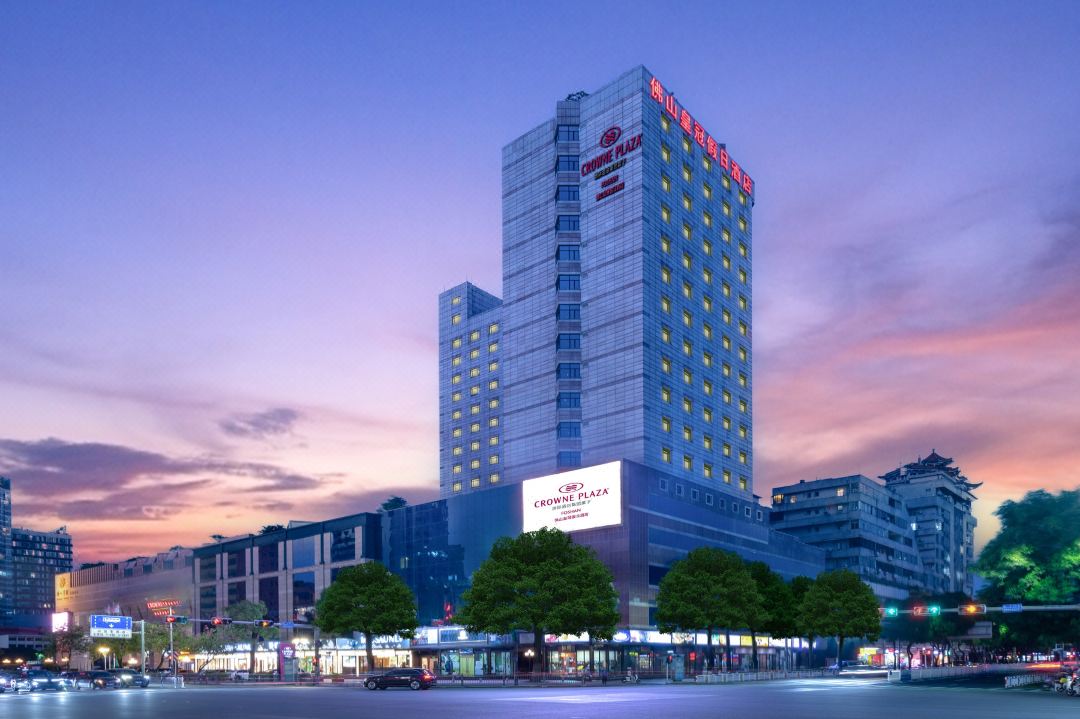 佛山皇冠假日酒店酒店环境图