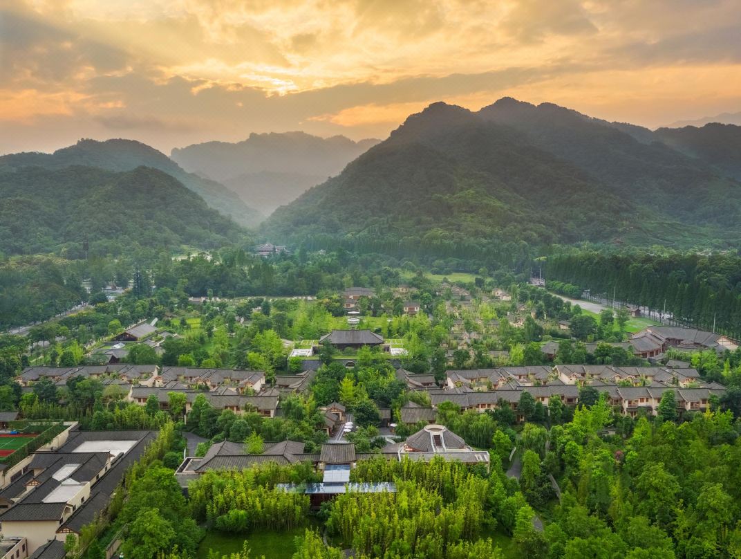 青城山六善酒店酒店环境图