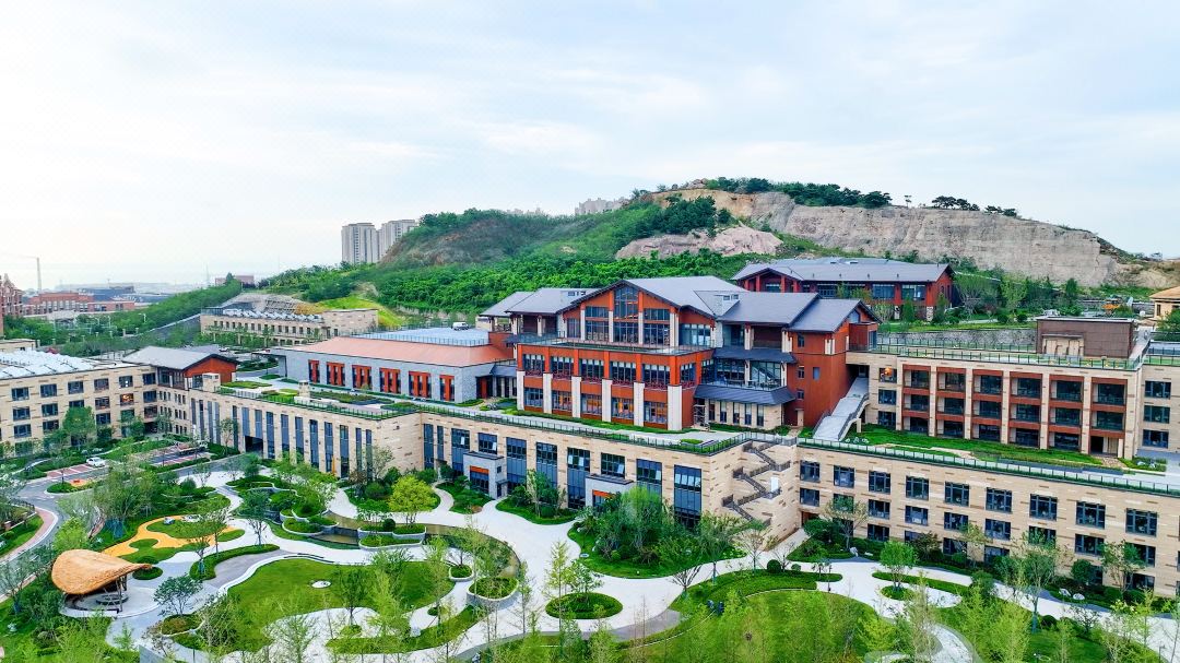 青岛红石秀景大酒店酒店环境图