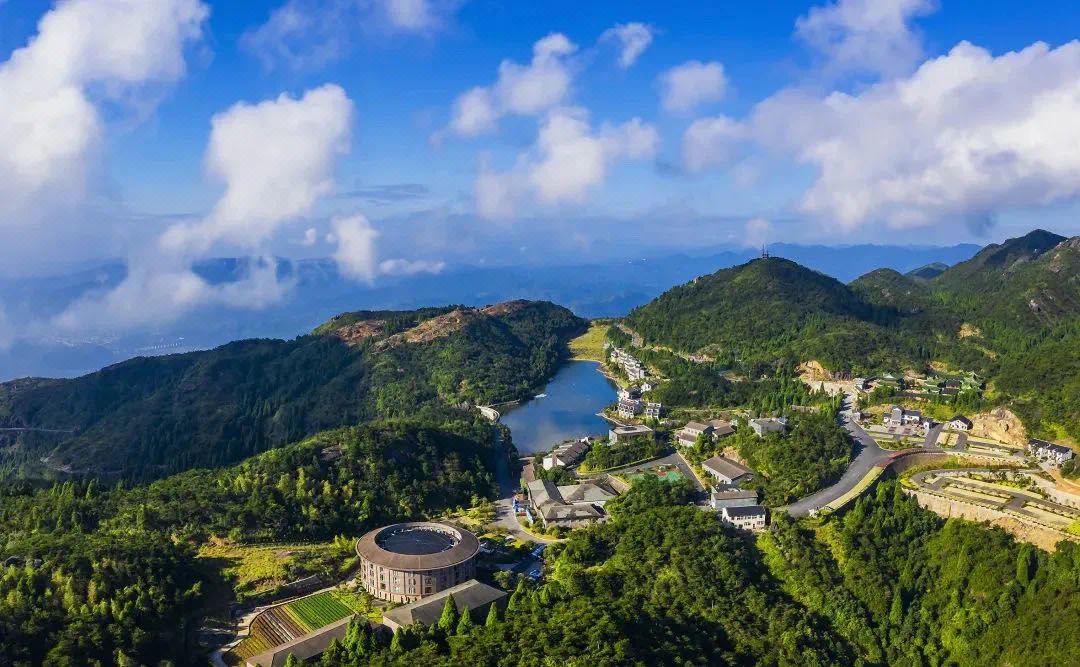 苍南华玉山庄酒店环境图