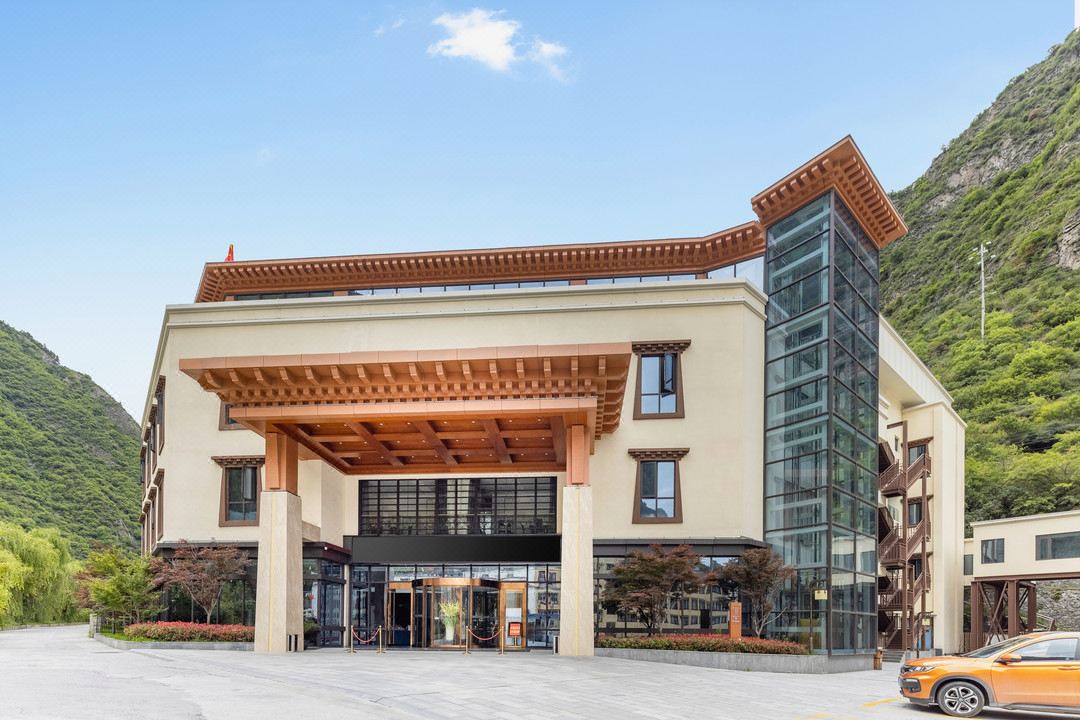 理县古尔沟温泉山庄酒店环境图