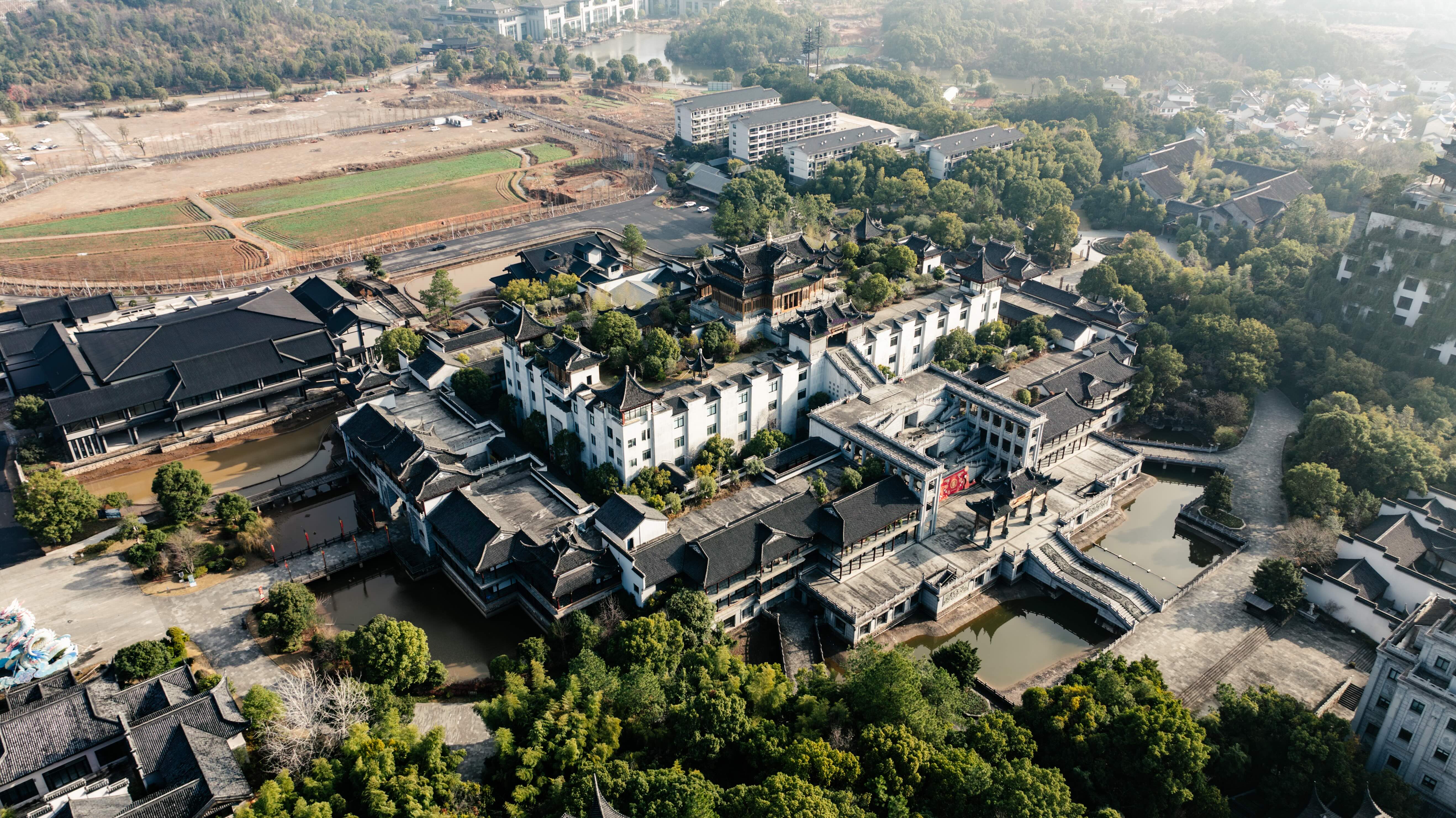 龙天小镇度假区酒店环境图