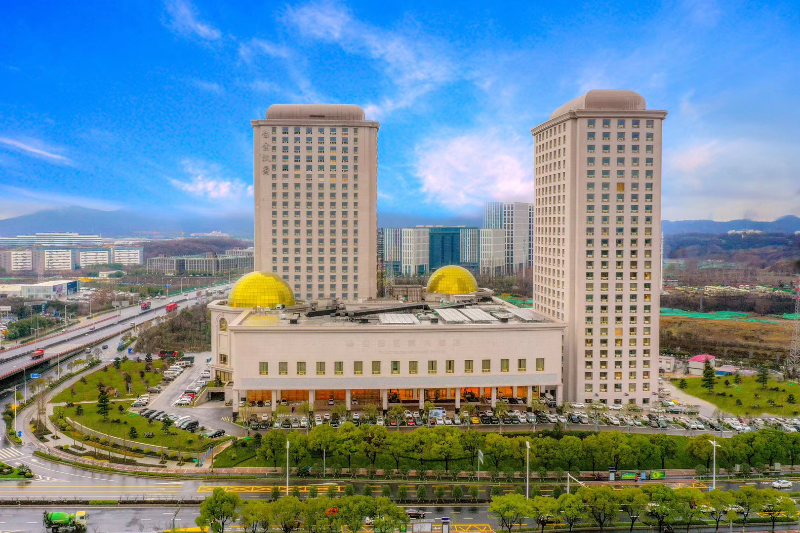 南京白金汉爵大酒店酒店环境图